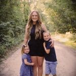 Taylor vogt and kids, mom posing with two children